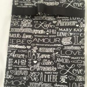 Mary Kay's makeup travel bag..BRAND NEW!!